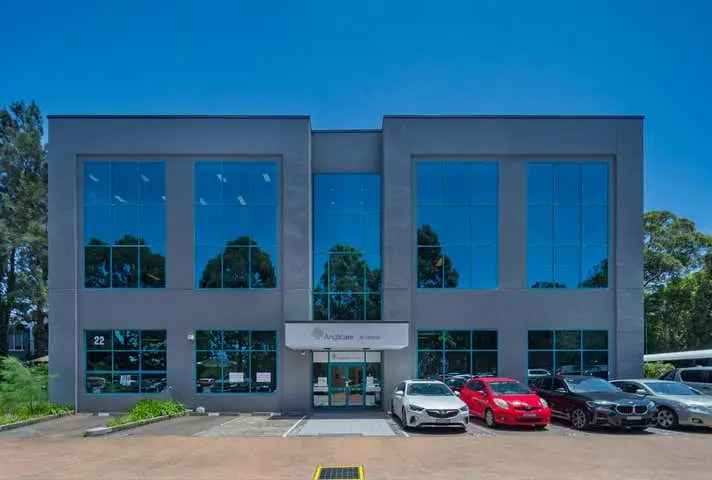 Half Floor Fitted Office Suite in Boutique Building