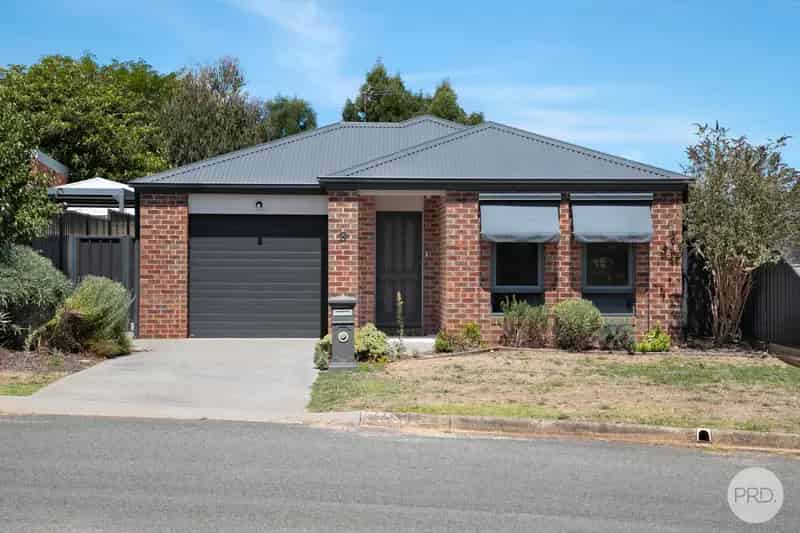 Perfect Downsizer - Ideally Positioned Three-Bedroom Townhouse