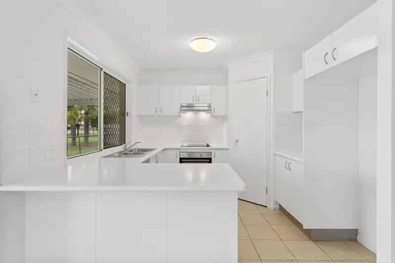 Live the Dream on Lifestyle Close - Convenience, Comfort, and Ready to Move In!