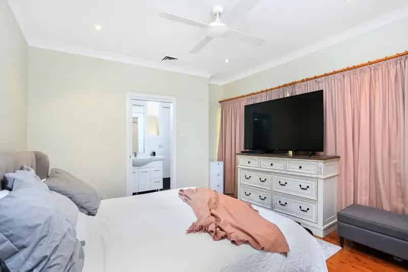 Real Estate For Lease - 5 Chapel Street - Richmond , NSW