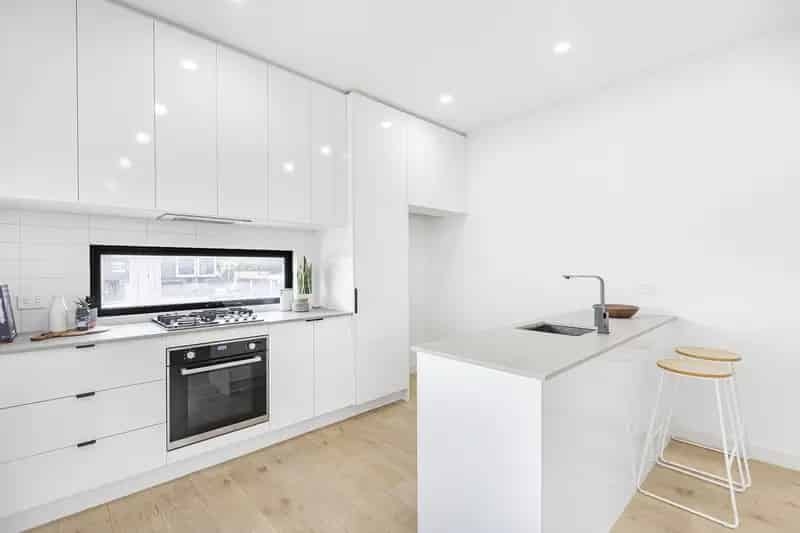 Contemporary Elegance, prime position.