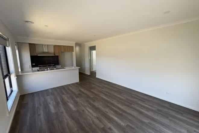 House For Rent , 24, Darragan Road, Melbourne, Victoria