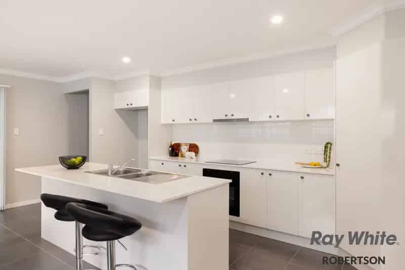 Buy Family Home in Park Ridge with Modern Comforts and Spacious Layout