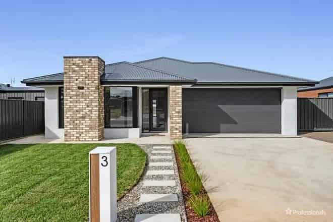 House For Sale , 3, Lovett Court, Maryborough, Victoria