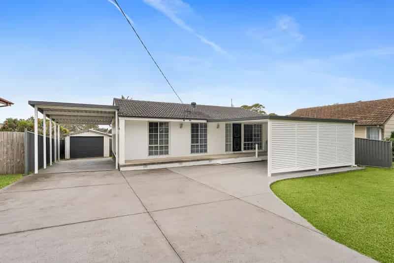Renovated Family Haven in Barrack Heights