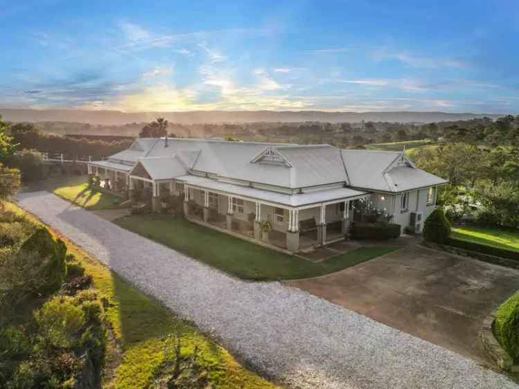 Buy Acreage Estate in North Richmond with Stunning Mountain Views