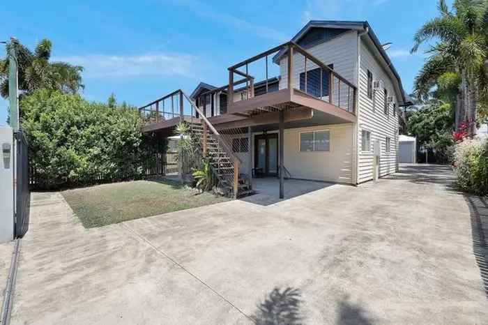 Charming Two Storey Queenslander in Mackay