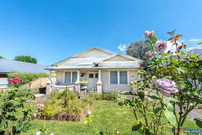 House For Sale in 16, Prince Street, Myrtleford, Victoria