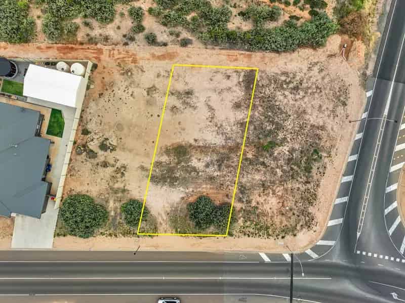 Land for sale in Copper Cove Marina with beach access