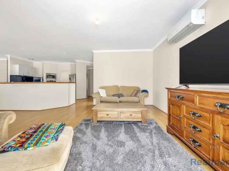 House For Sale in Mandurah, Western Australia