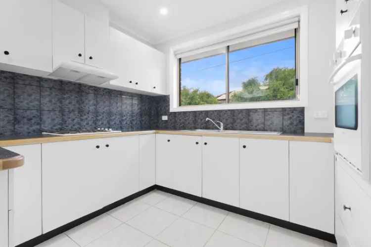 3 Bedroom Home Central Noble Park