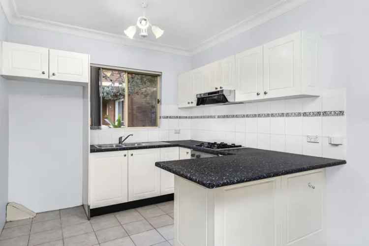 2 Bed Parramatta Apartment Near CBD - Secure Complex