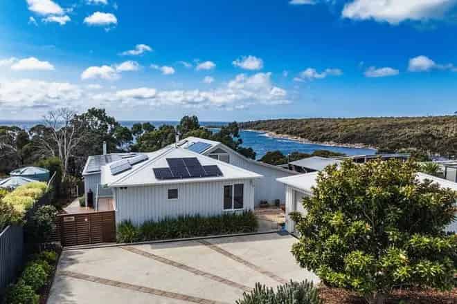 House For Sale , Binalong Bay, Tasmania