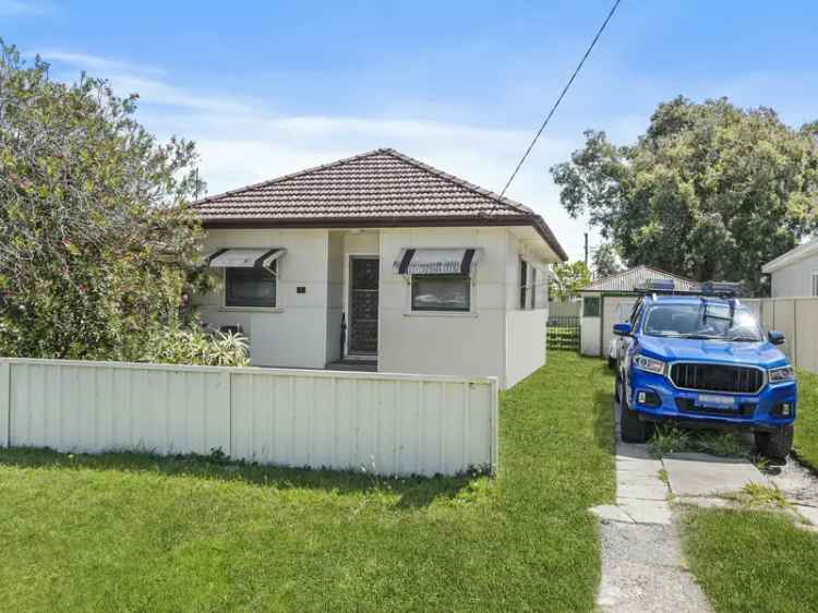 House For Sale in The Entrance, New South Wales