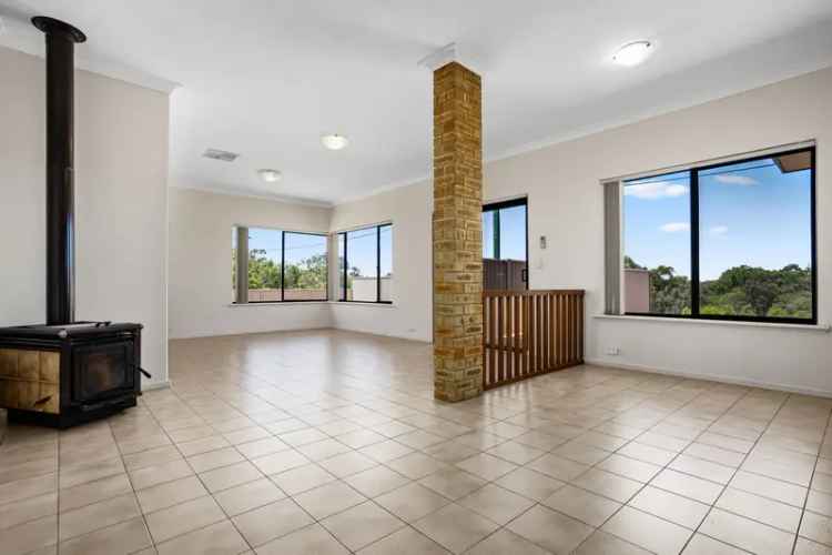 House For Sale in City of Cockburn, Western Australia