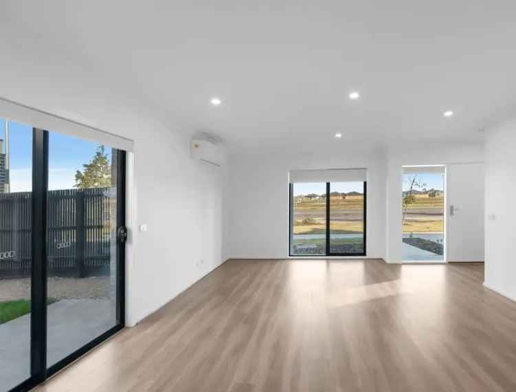 Modern Double-Storey Living in Tarneit!