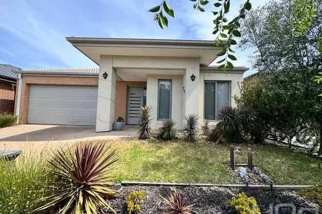 House For Rent , 16, Calvert Place, Melbourne, Victoria