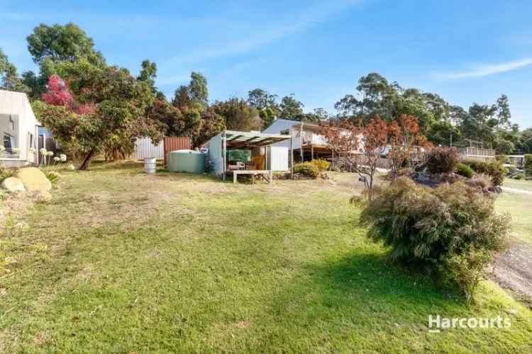 Buy Land at Eaglehawk Neck with Stunning Waterfront Views