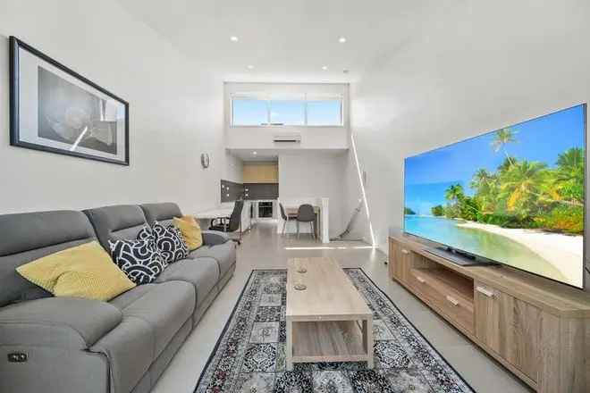 Apartment For Rent in North Canberra, Australian Capital Territory