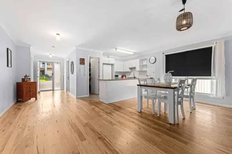 Buy house in Karuah with 4 bedrooms 3 bathrooms study and spacious backyard
