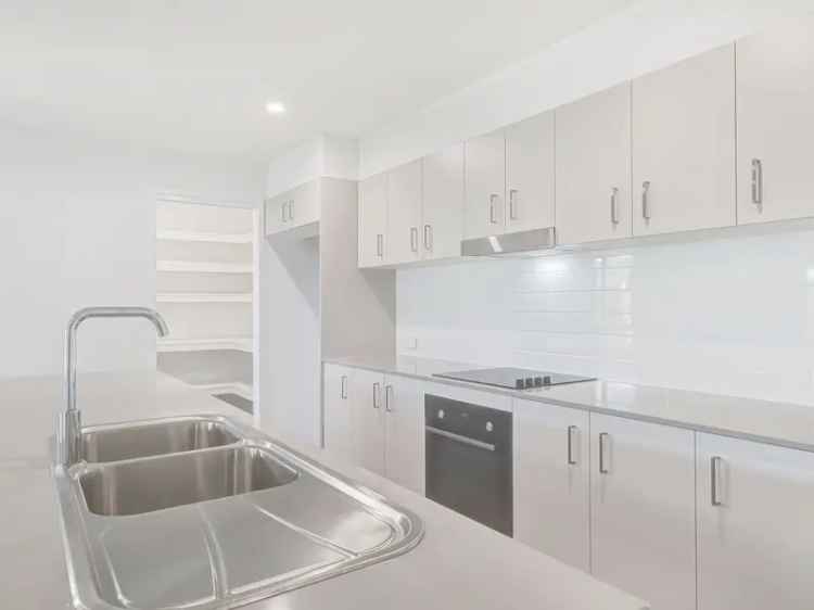 5 Pumpkin Place, Banya QLD 4551 - House For Lease