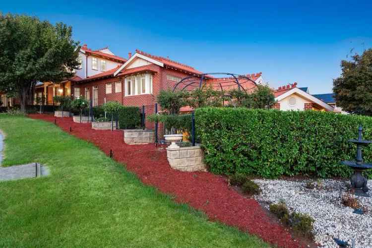 House For Sale in Melbourne, Victoria