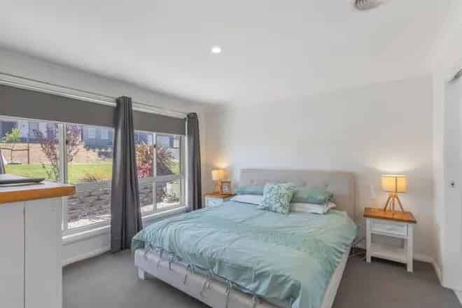 House For Sale , 38, Newlands Crescent, Bathurst, New South Wales