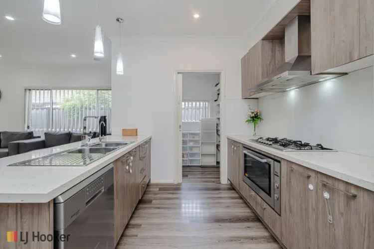 House For Sale in Melbourne, Victoria