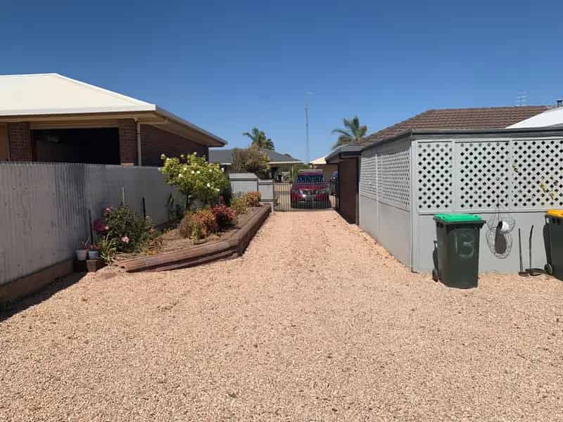 Buy Fairmont home in Highview Grove with large block and solar power
