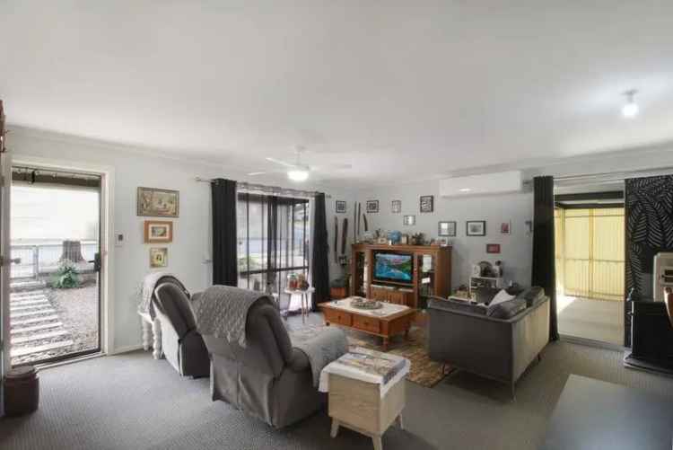 Easy Care 2-Bedroom Home in Paringa