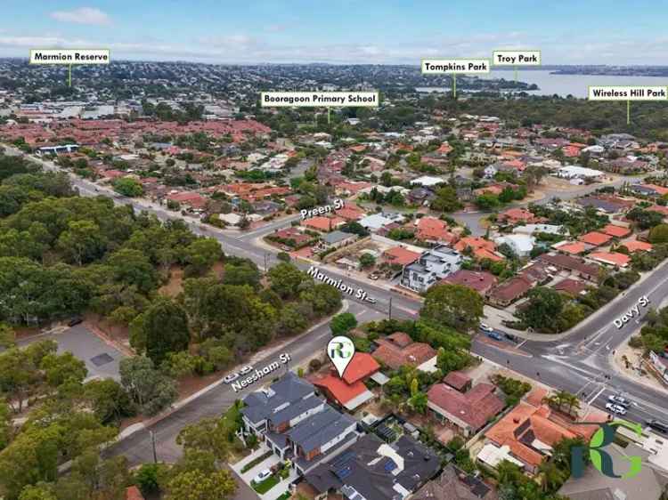 House For Sale in City of Melville, Western Australia