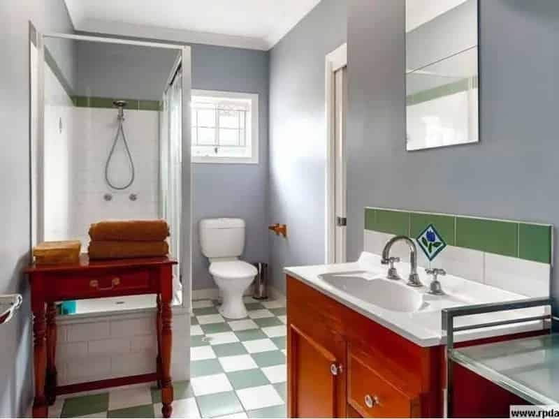 West End Location | Three Bedrooms | Air Conditioned