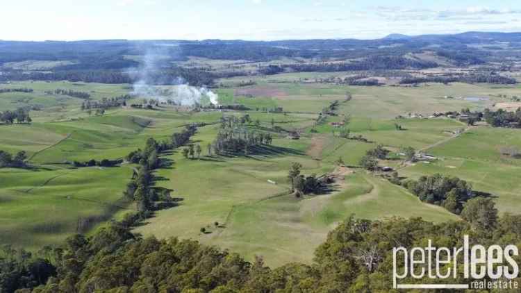 Spectacular Views on 20 Hectares