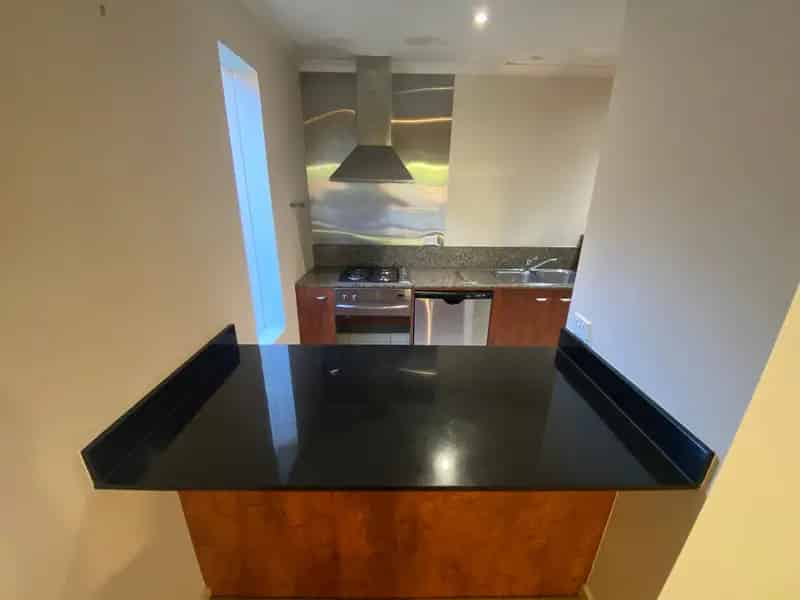 Charming Unit In Central Albury! A MUST to Inspect!!