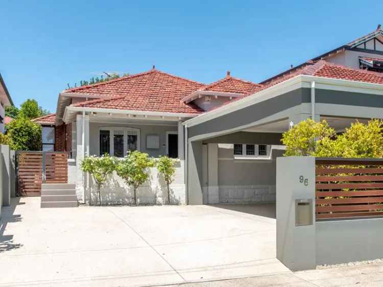 Character Home Mount Hawthorn 4 Beds 2 Baths 491m2