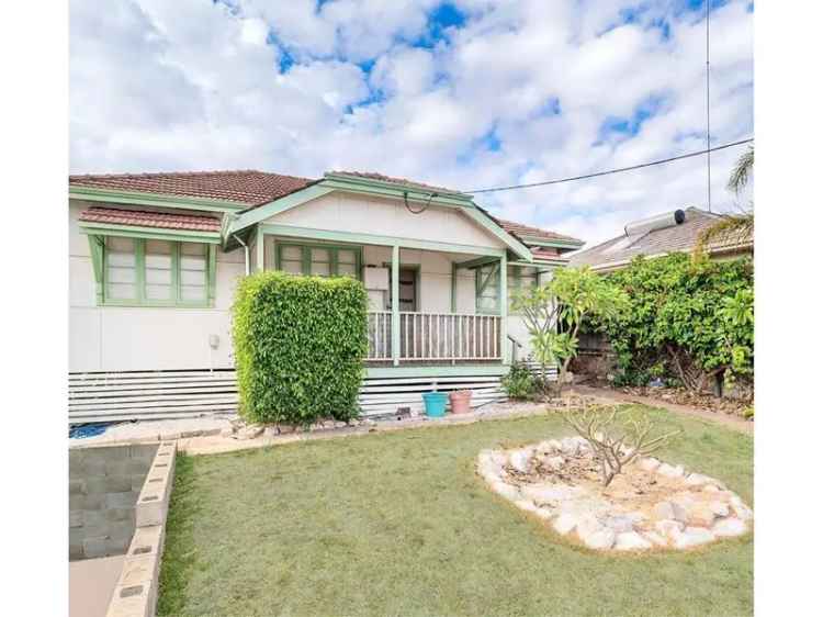 House For Sale in Geraldton, Western Australia