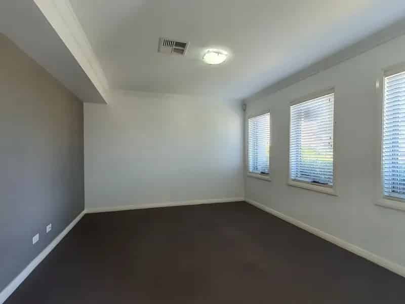 Real Estate For Lease - 7 Debenham Street - Oran Park , NSW