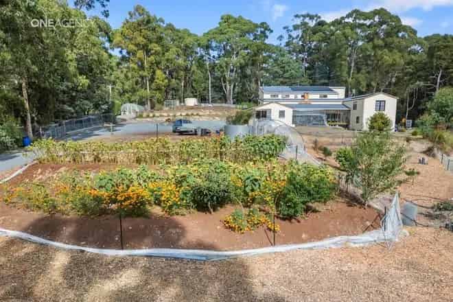 House For Sale , Devonport, Tasmania