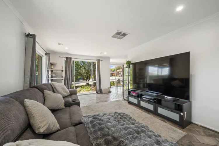 House For Rent in District of Tuggeranong, Australian Capital Territory