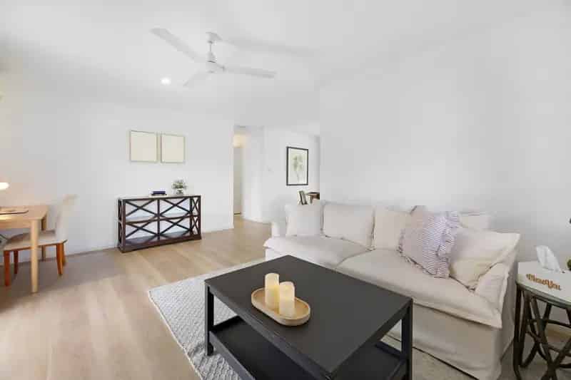 FULLY FURNISHED, 2-BEDROOM GRANNY FLAT IN CENTRAL OXENFORD!