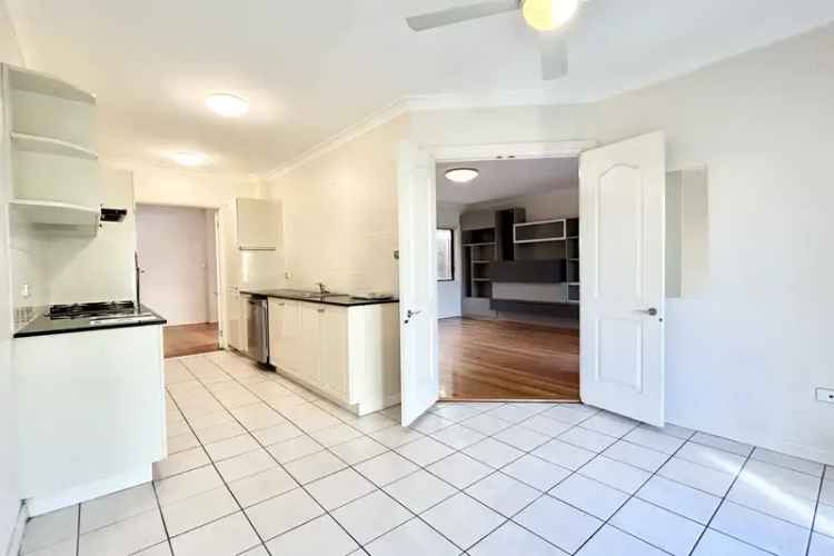 4 Bedroom House 403m² Sydney