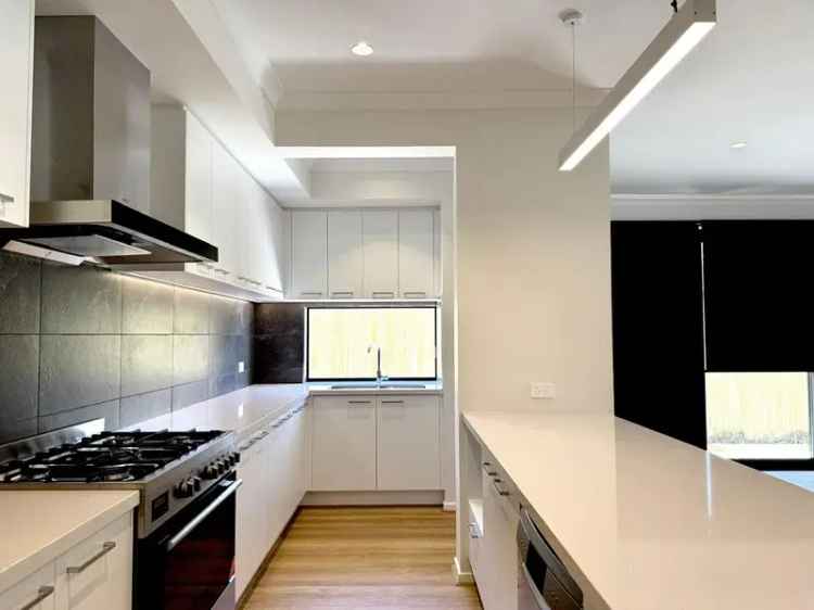 4 rooms house of 335 m² in Melbourne