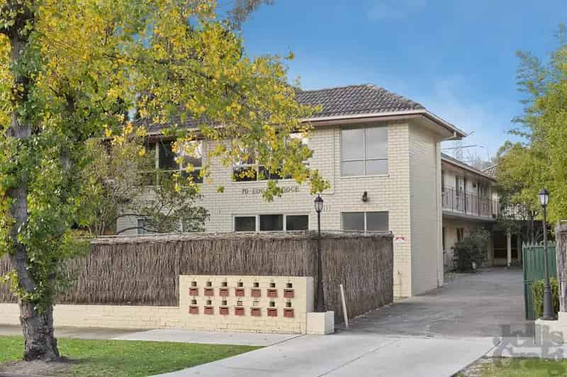 4 rooms apartment of 107 m² in Melbourne