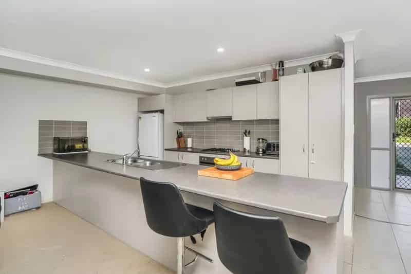 Real Estate For Lease - 9 Nigella Circuit - Hamlyn Terrace , NSW