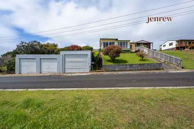 House For Sale in 31, Flinders Street, Burnie, Tasmania