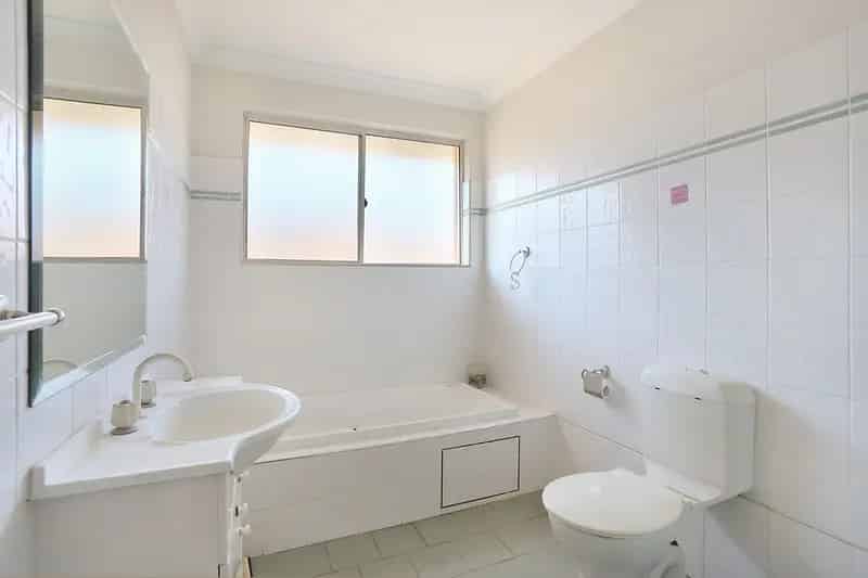 Lease Three Bedroom Unit Near Belmore Park North Parramatta