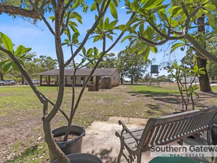 House For Sale in City of Cockburn, Western Australia