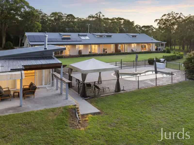 Stunning 4-Bedroom Estate on Acres of Picturesque Countryside