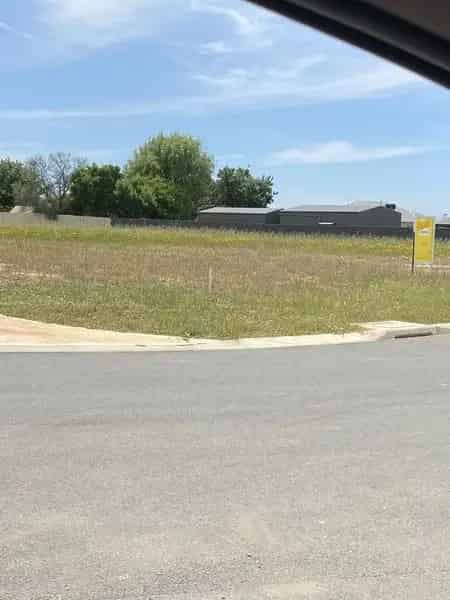 Residential block for sale in Wahgunyah with premium features