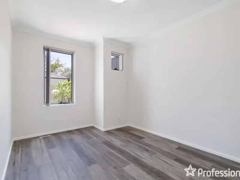House For Rent , 11, Rosemount Entrance, City of Wanneroo, Western Australia